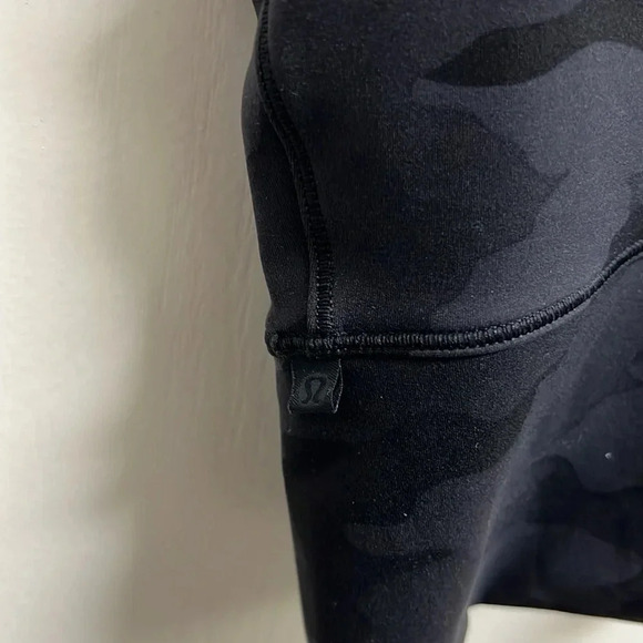Lululemon Power Pivot Tank *Everlux Heritage  365 Camo Deep Coal Multi | Size S - Picture 7 of 8